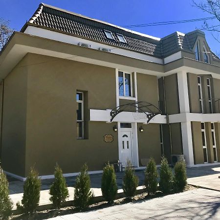 Family Hotel Garden Кърджали Екстериор снимка