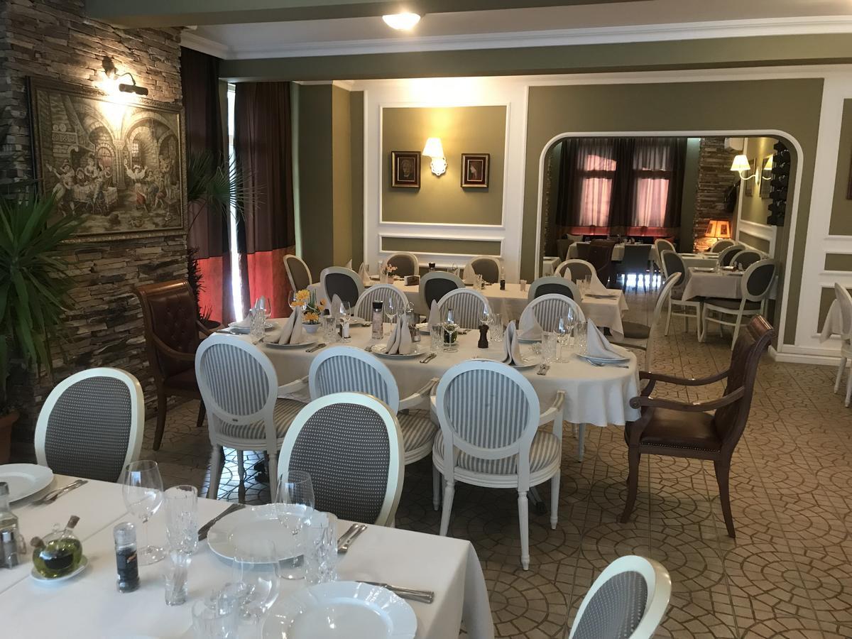 Family Hotel Garden Кърджали Екстериор снимка