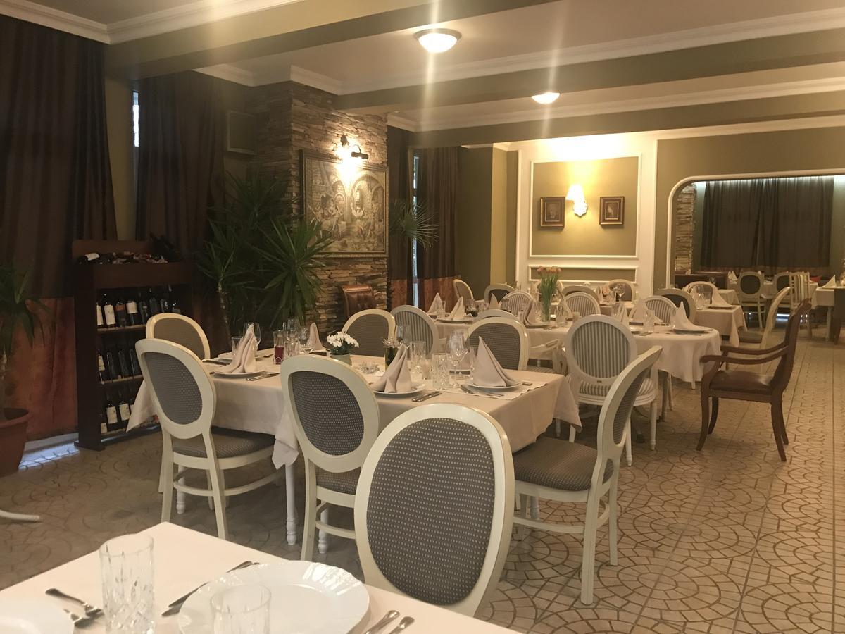 Family Hotel Garden Кърджали Екстериор снимка